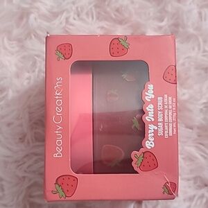 Beauty Creations Berry Into You Body Butter 200g New Strawberry